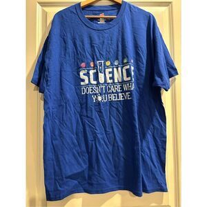 Science Doesn't Care What You Believe T-shirt size XL
